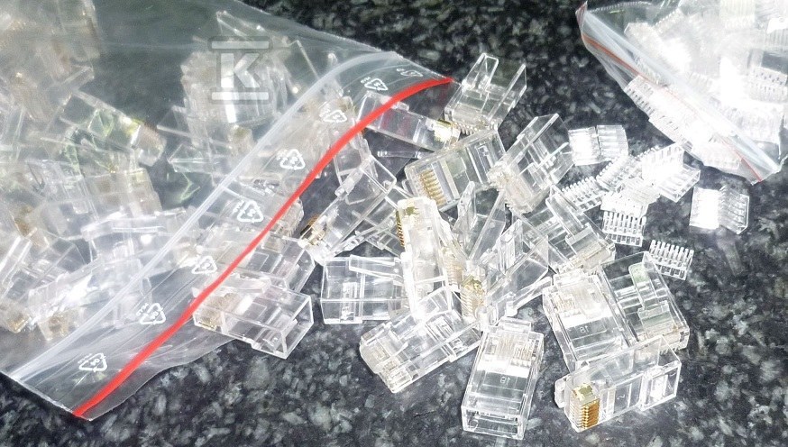 Konce zástrčky RJ 45 Cat6 UTP - lankové - 19-0021