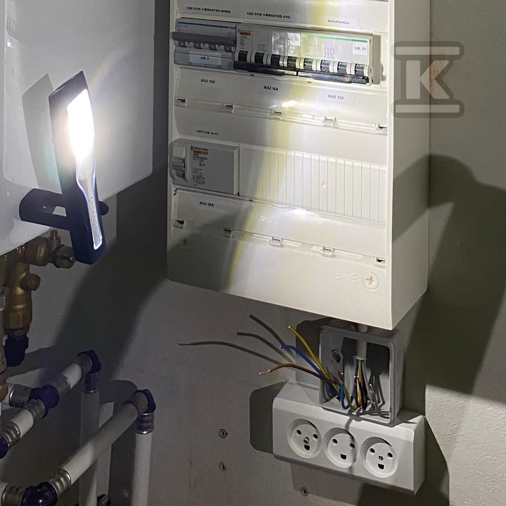 Latarka akumulatorowa robocza LED 200 - SG035692