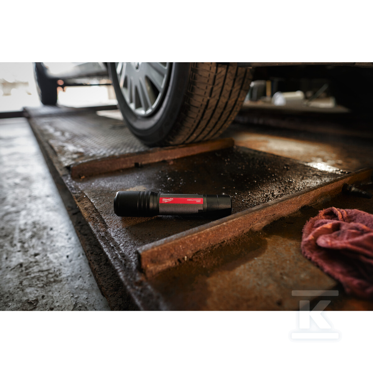 Latarka USB L4FL2000-301 2000 lm IP67 - 4933479637