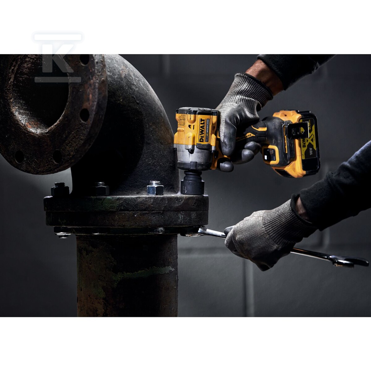 Імпульсний гайковерт DEWALT XR 18V - DCF922NT-XJ