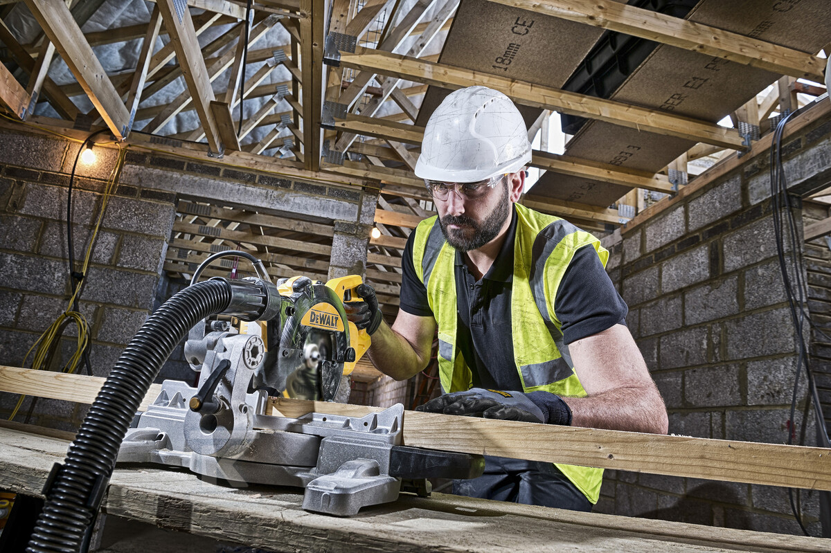 Торцювальна пила 216мм 1400W DWS774-QS - DWS774-QS