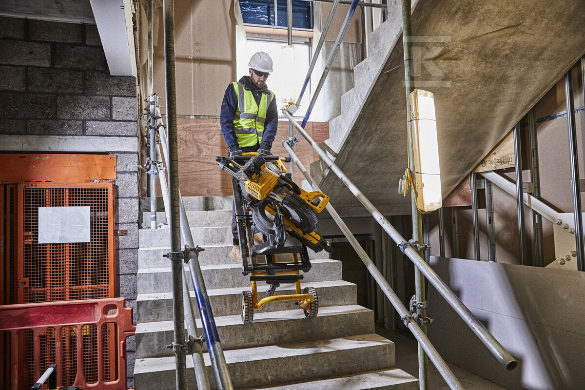 Мобільний робочий стіл для торцювальної - DE7260-XJ