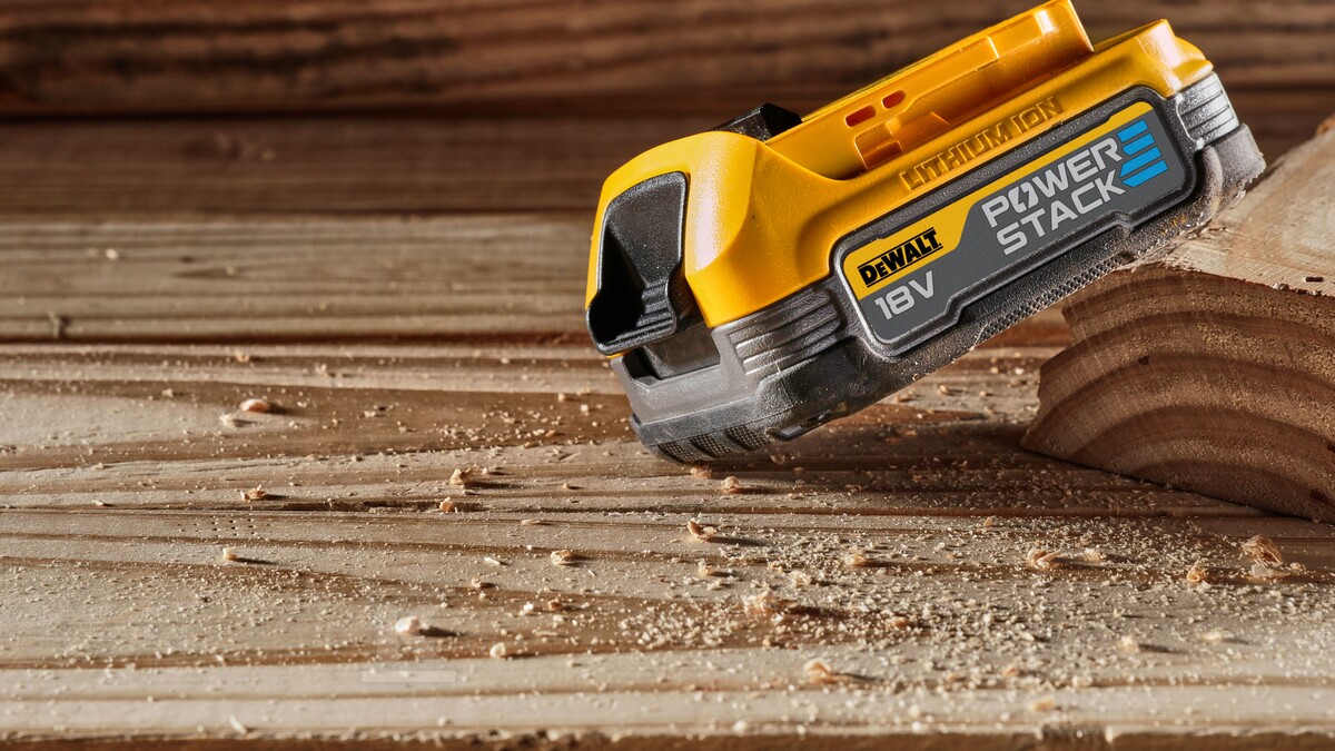 Акумулятор POWERSTACK 18V XR DCBP034-XJ - DCBP034-XJ