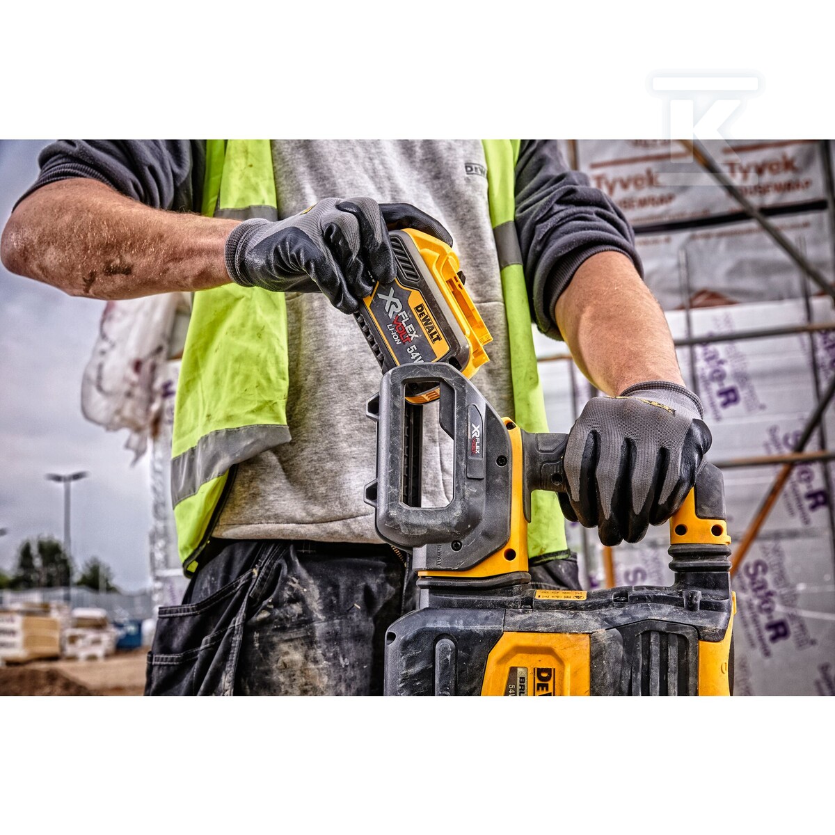 Акумулятор DEWALT XR FLEXVOLT 12Ah - DCB548-XJ