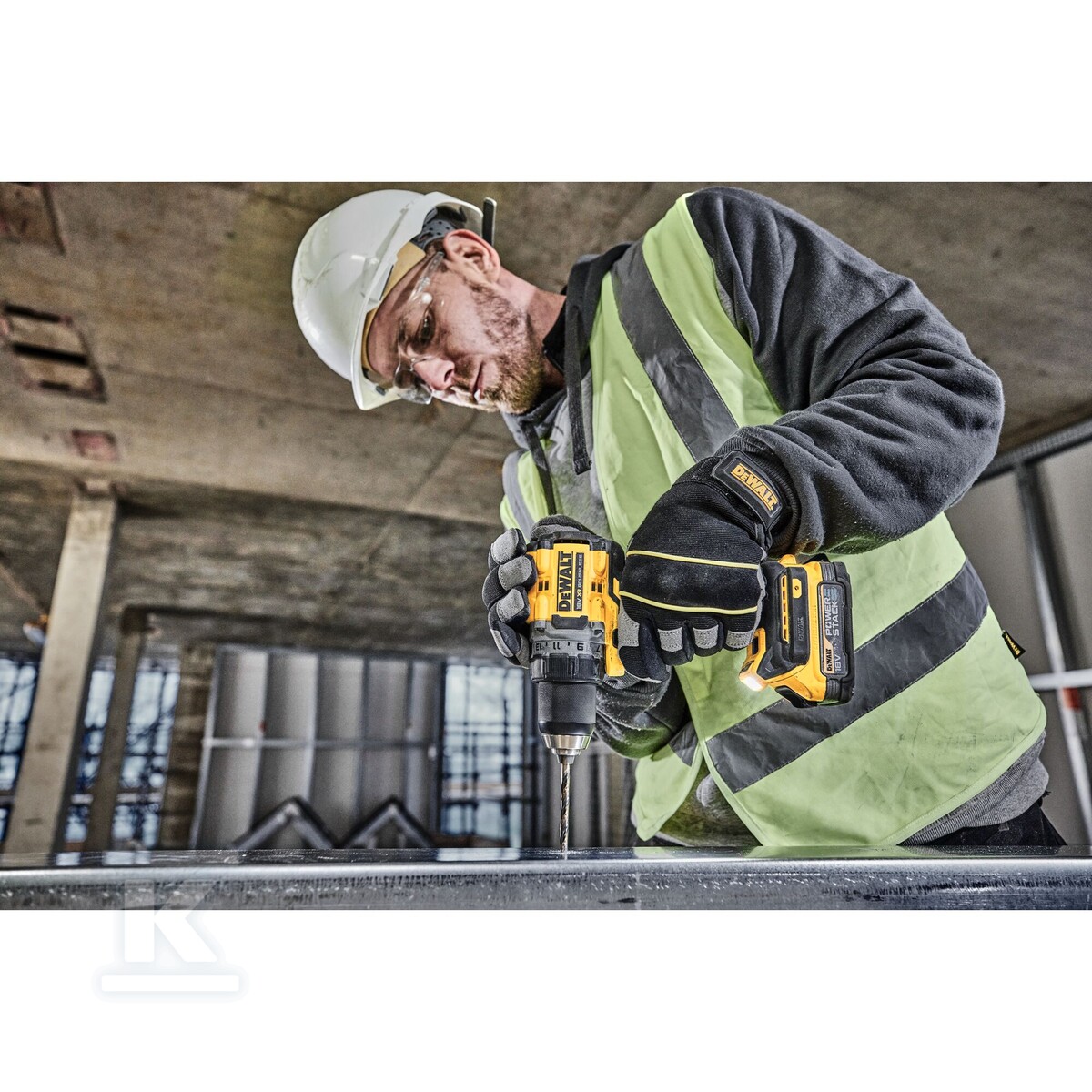 Дриль-шуруповерт DEWALT XR 18V - DCD800E2T-QW