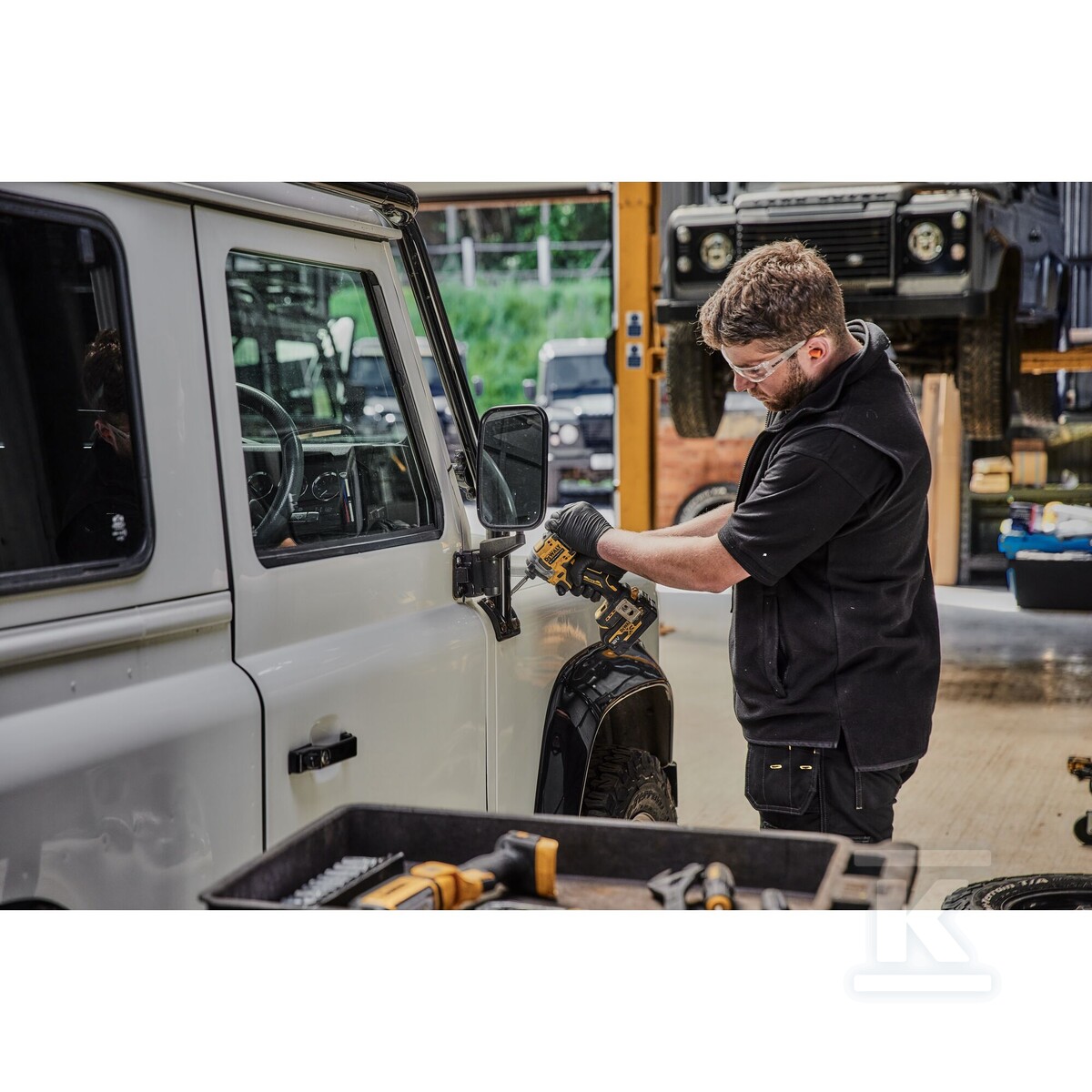 Імпульсний гвинтоверт DEWALT XR 18V - DCF850N-XJ