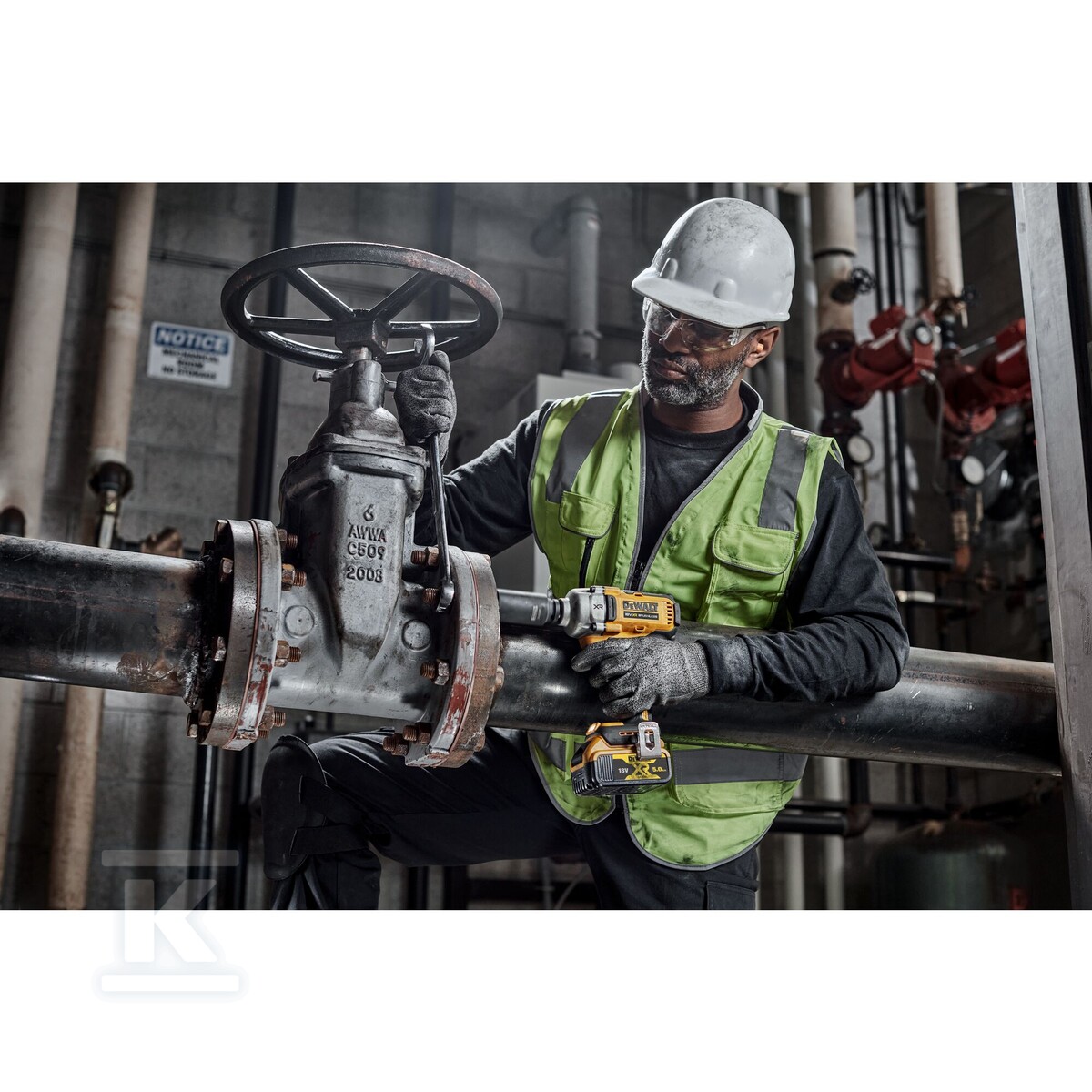 Імпульсний гайковерт DEWALT XR 18V - DCF891N-XJ