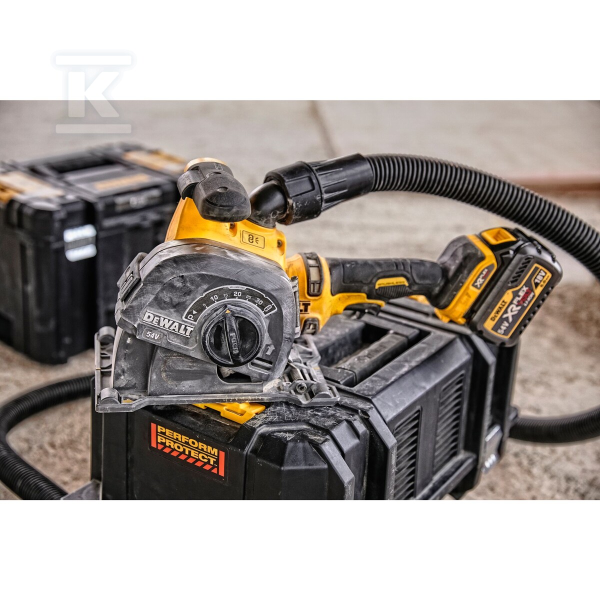 Штроборіз FLEXVOLT DEWALT 54V XR з - DCG200T2-QW