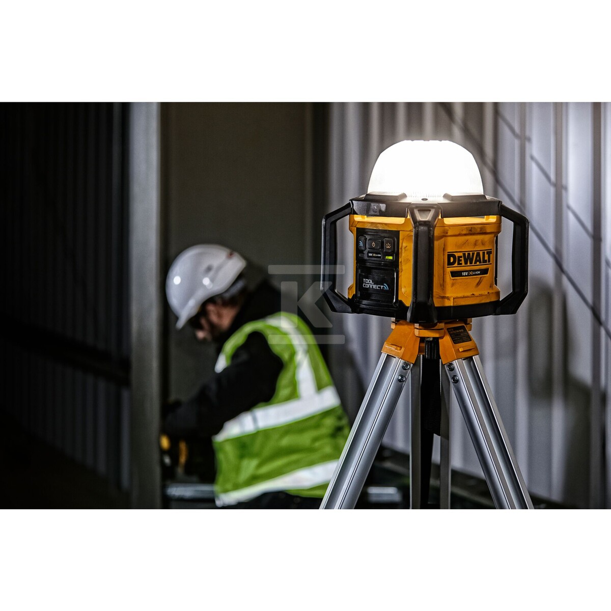 Ліхтар LED Tool Connect 18V XR - DCL074-XJ