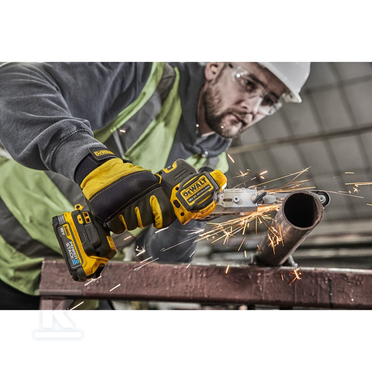 Стрічковий пилкоріз POWERSTACK 18V XR - DCM200E2T-QW