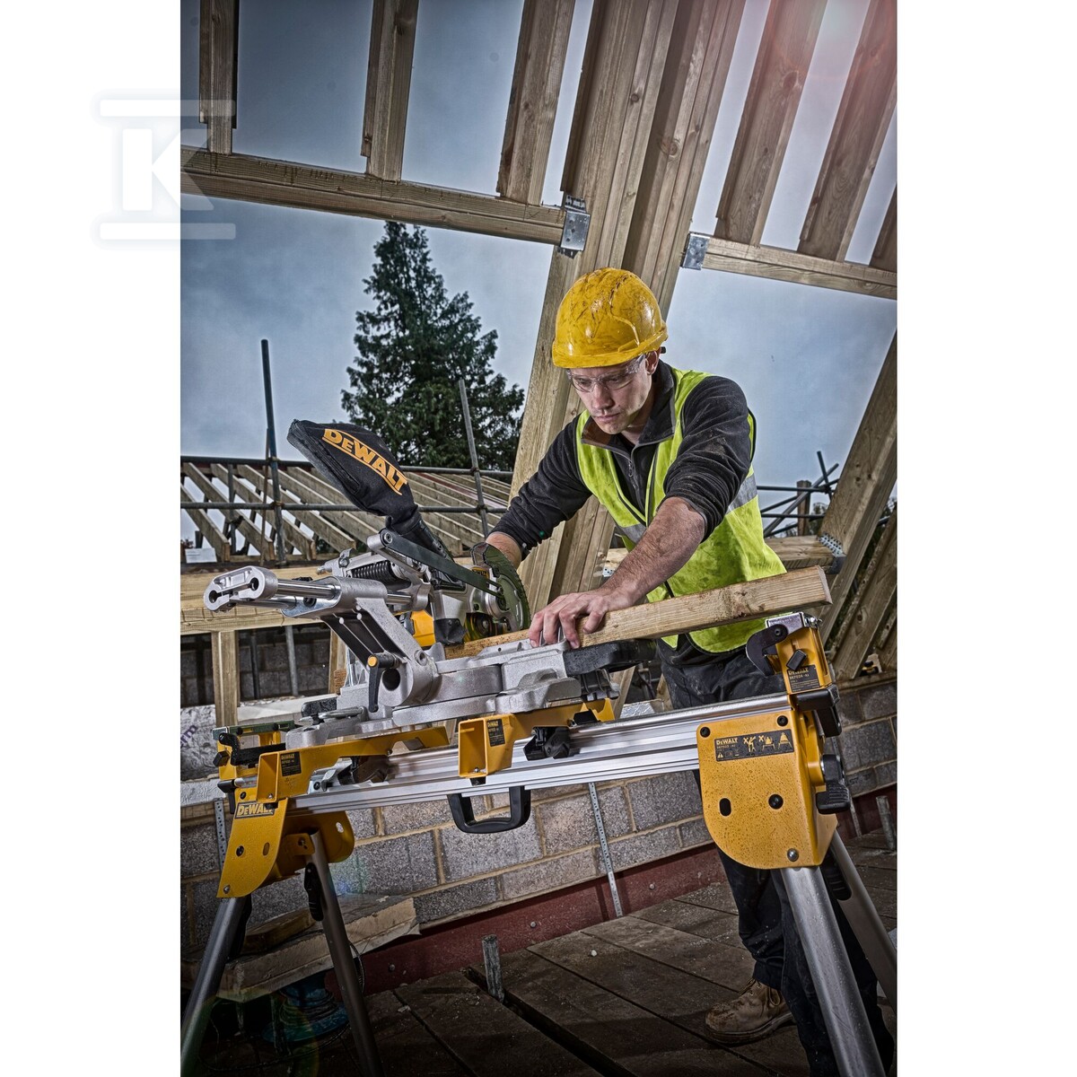 Торцювальна пила 184мм DEWALT 18V XR - DCS365N-XJ