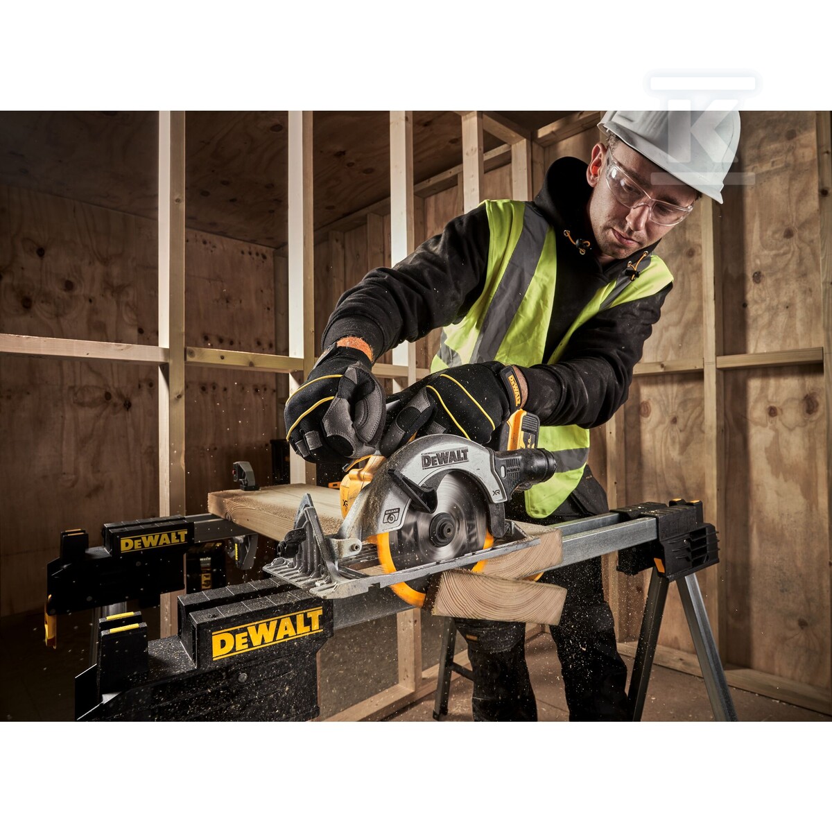 Pilarka tarczowa 165mm DEWALT 18V XR z - DCS565P2-QW