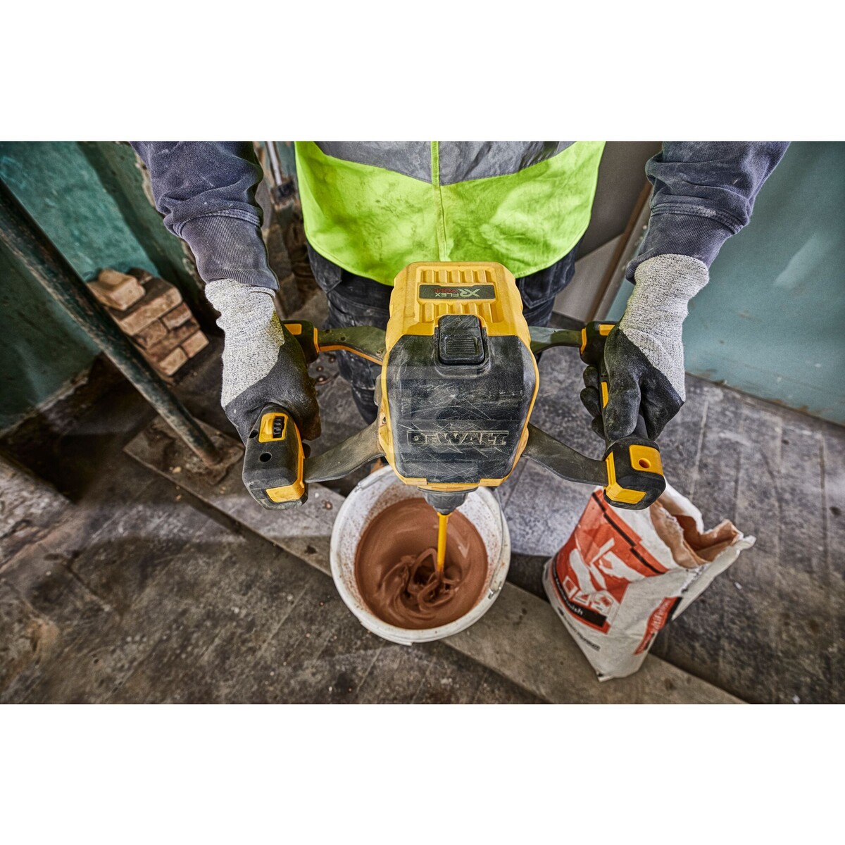 Акумуляторний змішувач 54V XR FLEXVOLT - DCD240X2-QW