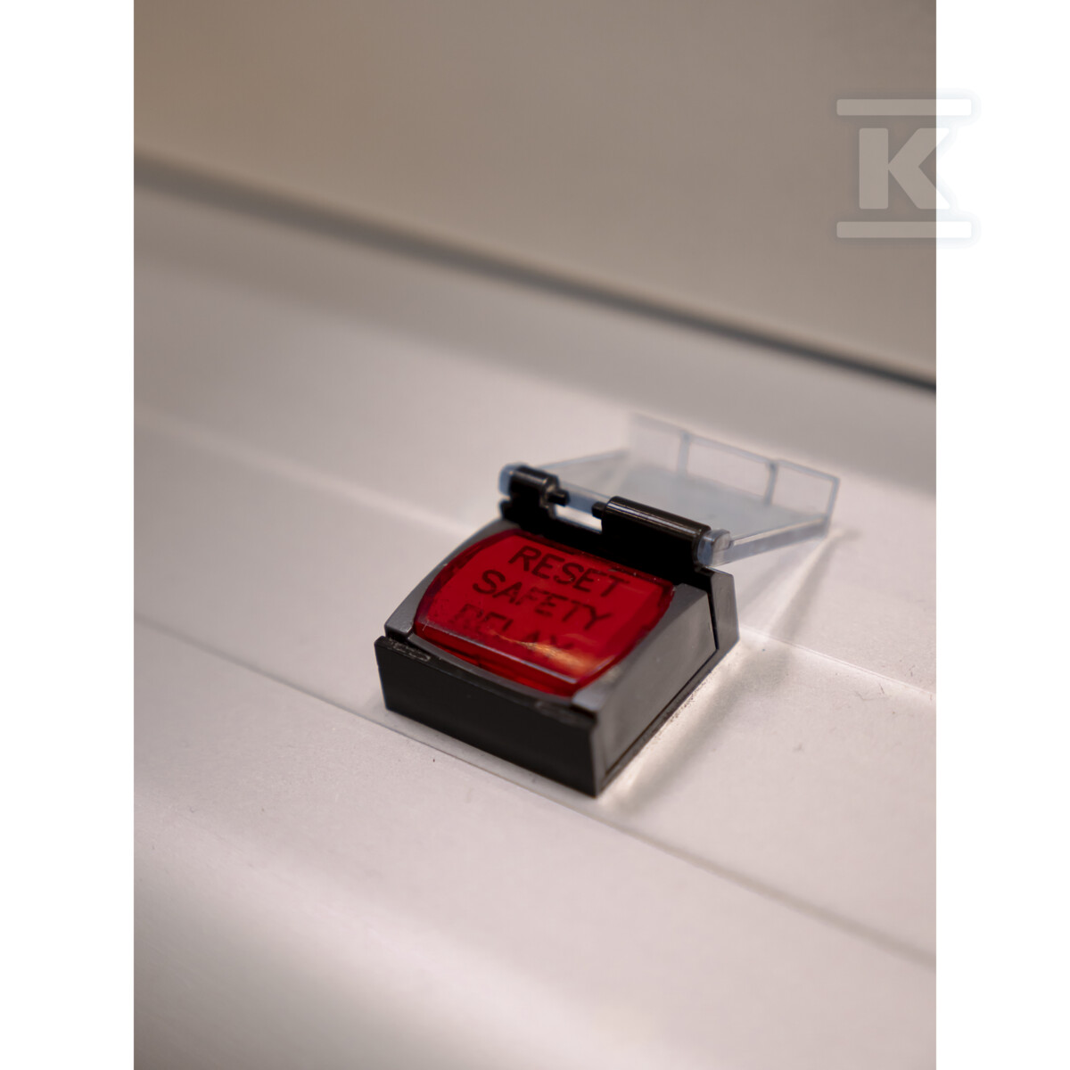 Korpus indikatora LED priključak na - ZB6EB4B