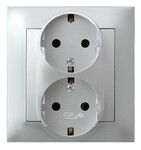 Подвійний роз’єм з заземленням Schuko у комплекті з рамкою — СРЕБРО ІМПРЕСІЯ