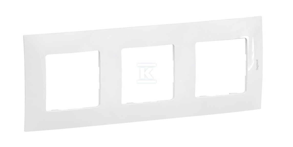 Рамка потрійна біла (white), НОВА NILOE - NP113WH