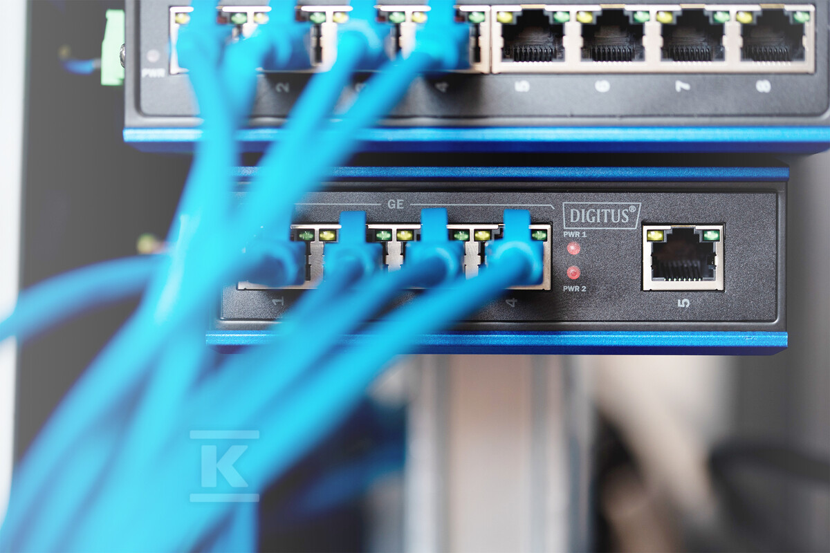 Przemysłowy switch 4x 1000Base-TX + 1x - DN-651118