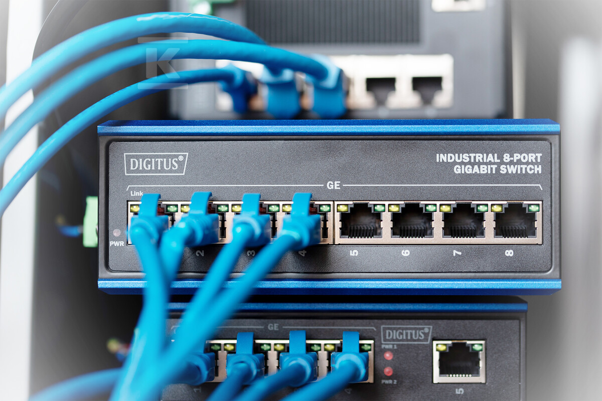 Przemysłowy switch 8x 1000Base-TX DIN - DN-651119