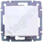 Вимикач однополюсний IP44 білий Valena