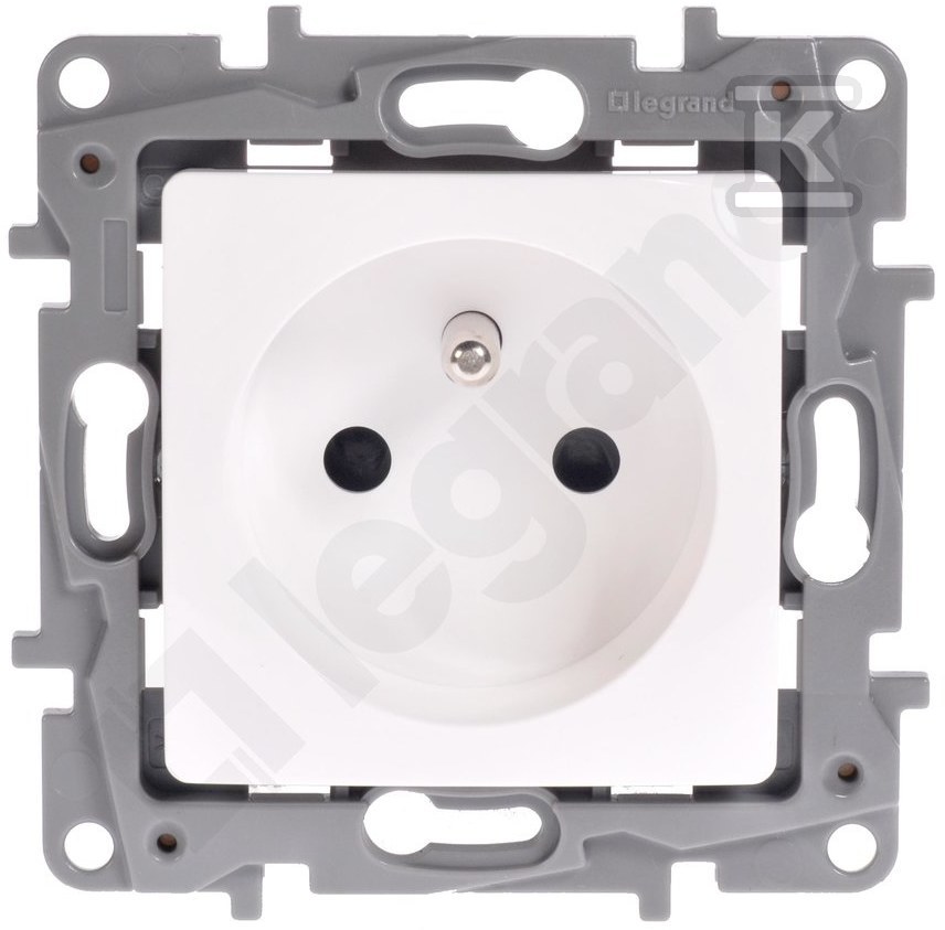 Socket 2P+Z 16A shutter white Niloe - 664536