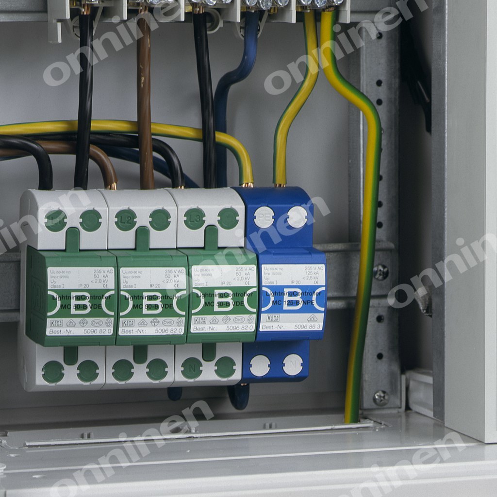 Podstawa ogranicznika typ MC 50-B U VDE - 5096839