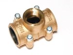 Two-piece brass repair and repair clamp with an outlet with an internal thread MB 18 mm x 1/2'