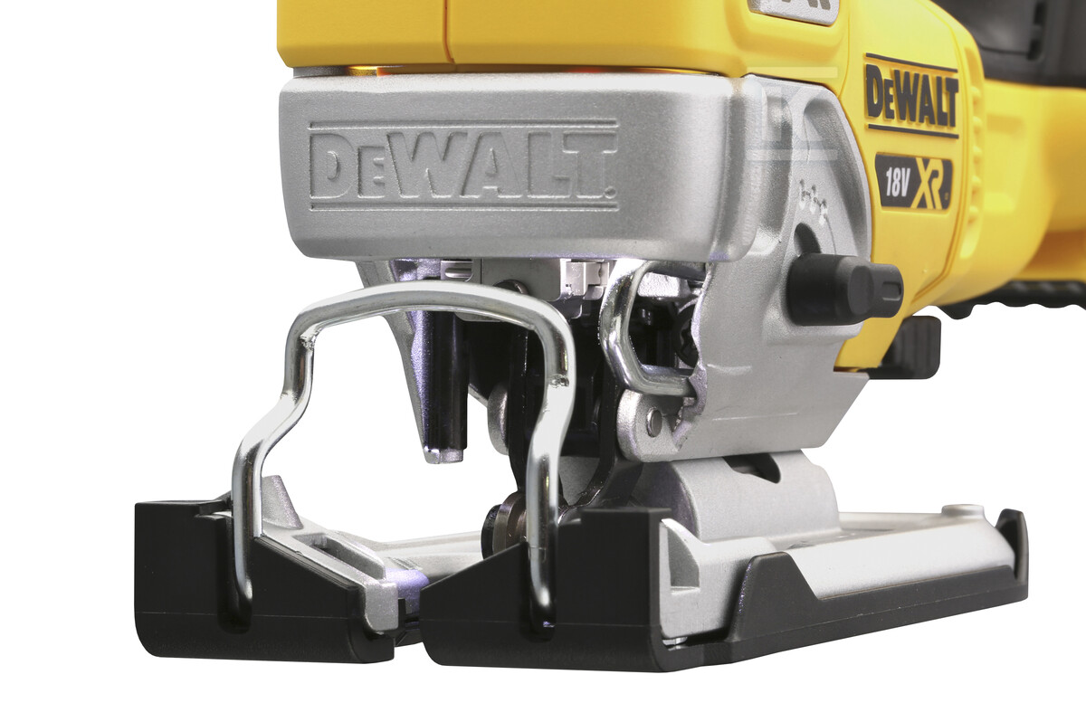Шабельна пила DEWALT 18V XR скриня - DCS334NT-XJ