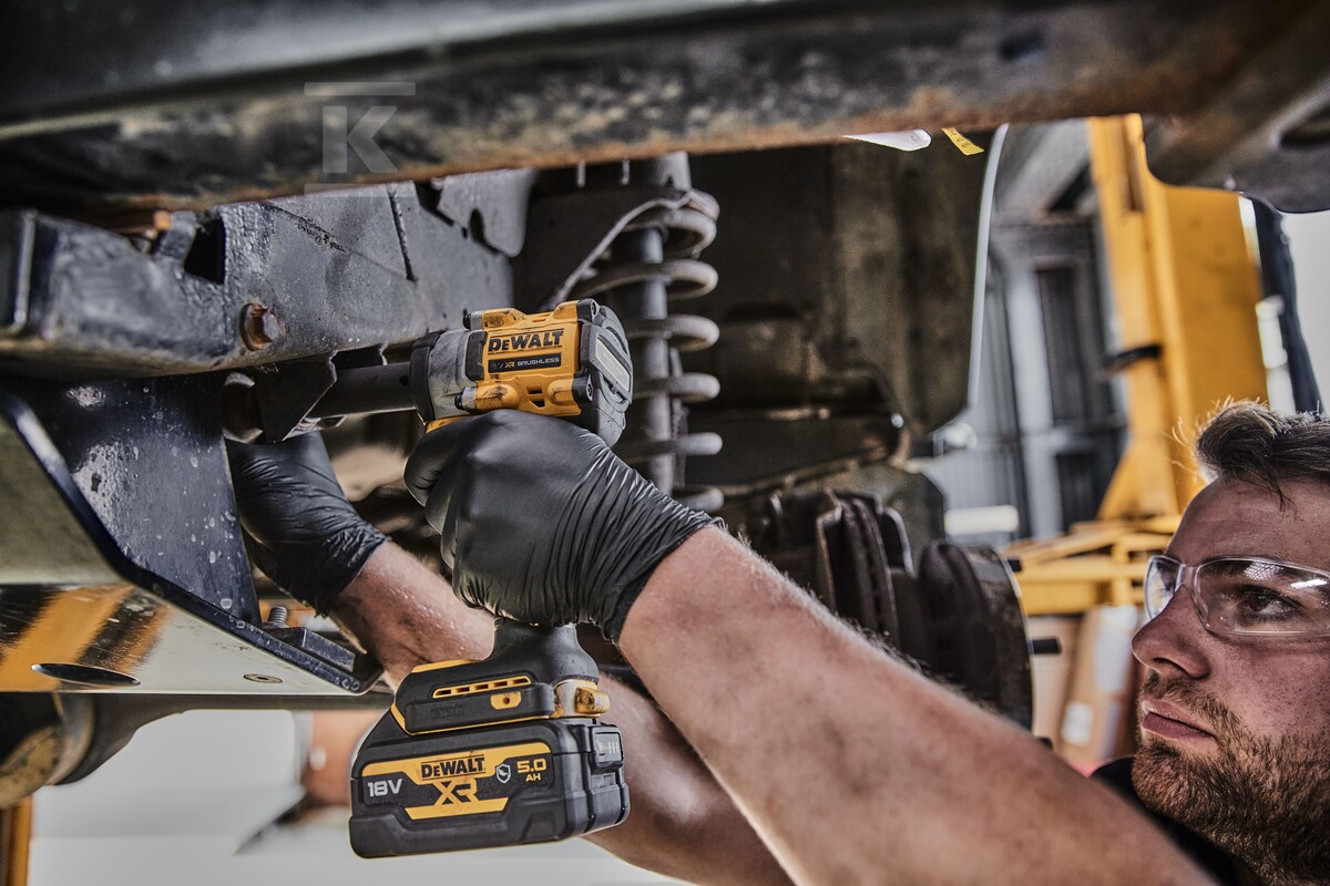 Klucz Udarowy DEWALT XR 18V - DCF921NT-XJ