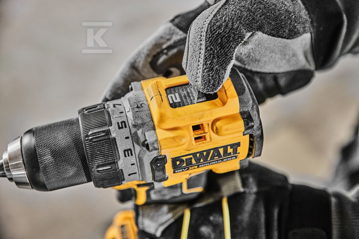 Дриль-шуруповерт DEWALT XR 18V - DCD800H2T-QW