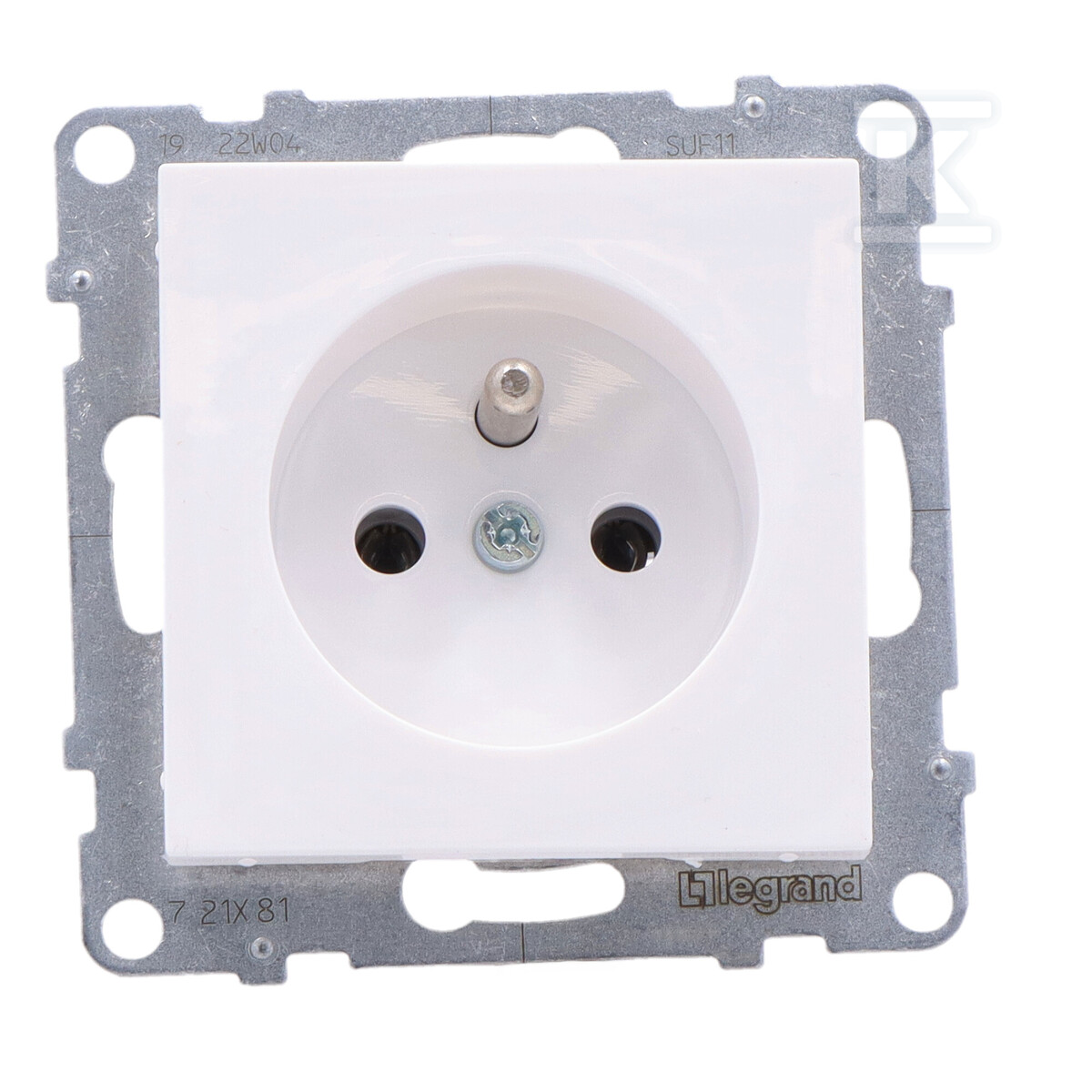 Розетка 2P+Z - - 16 A - 250 V ~ - - 721181