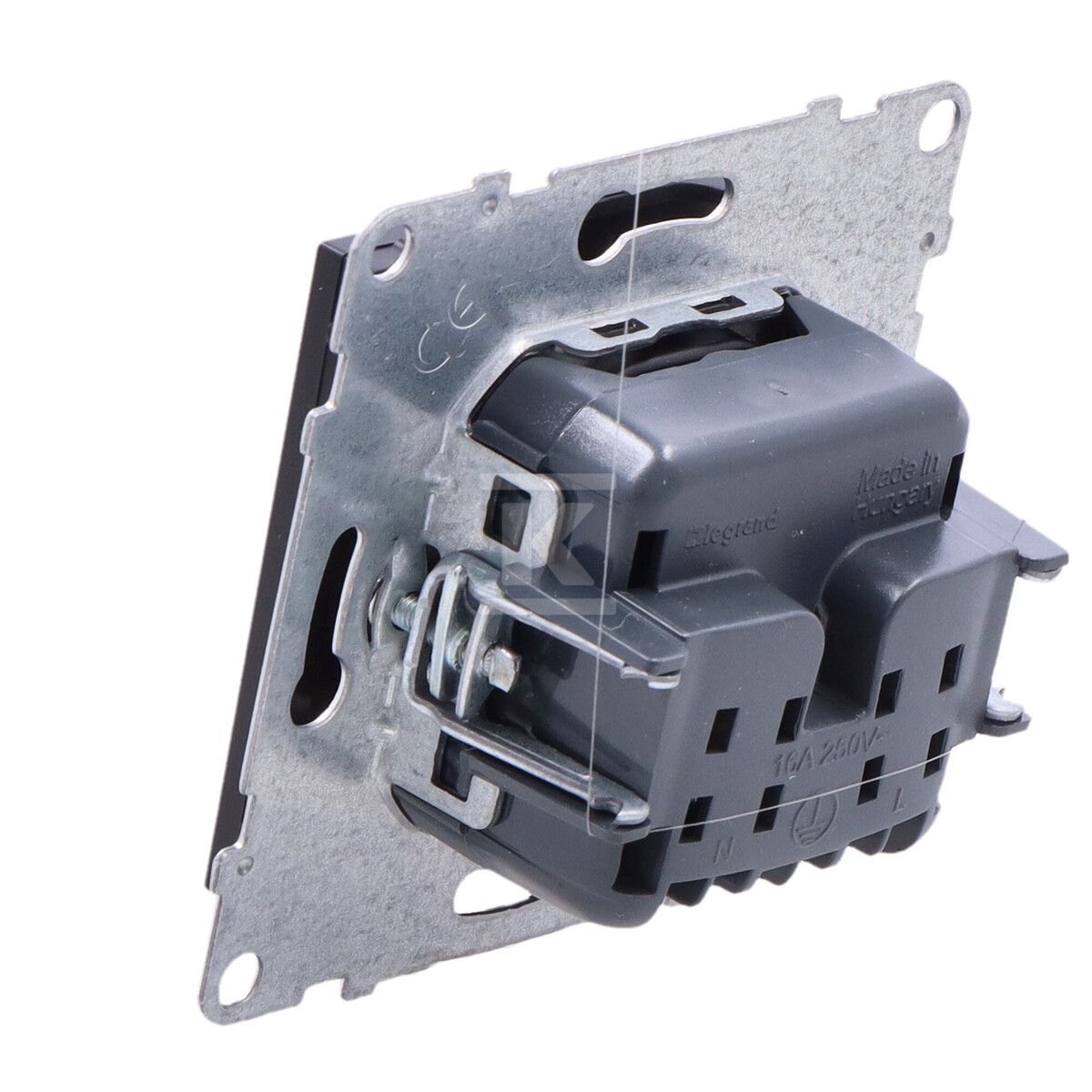 Розетка 2P+Z - 16 A - 250 В ~ - - 721485