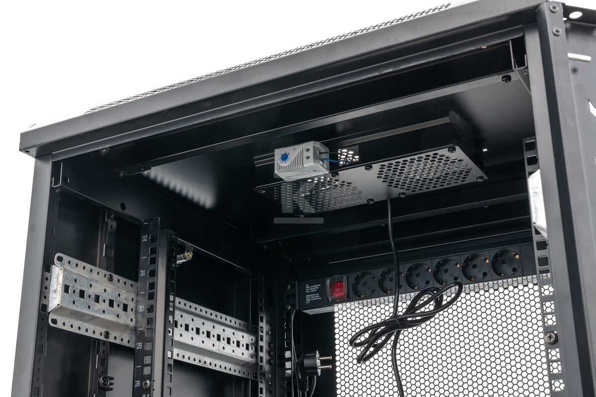 Шафа RACK 19" напольна 32U 600x600 - INL-RS-32U-6060-S-C