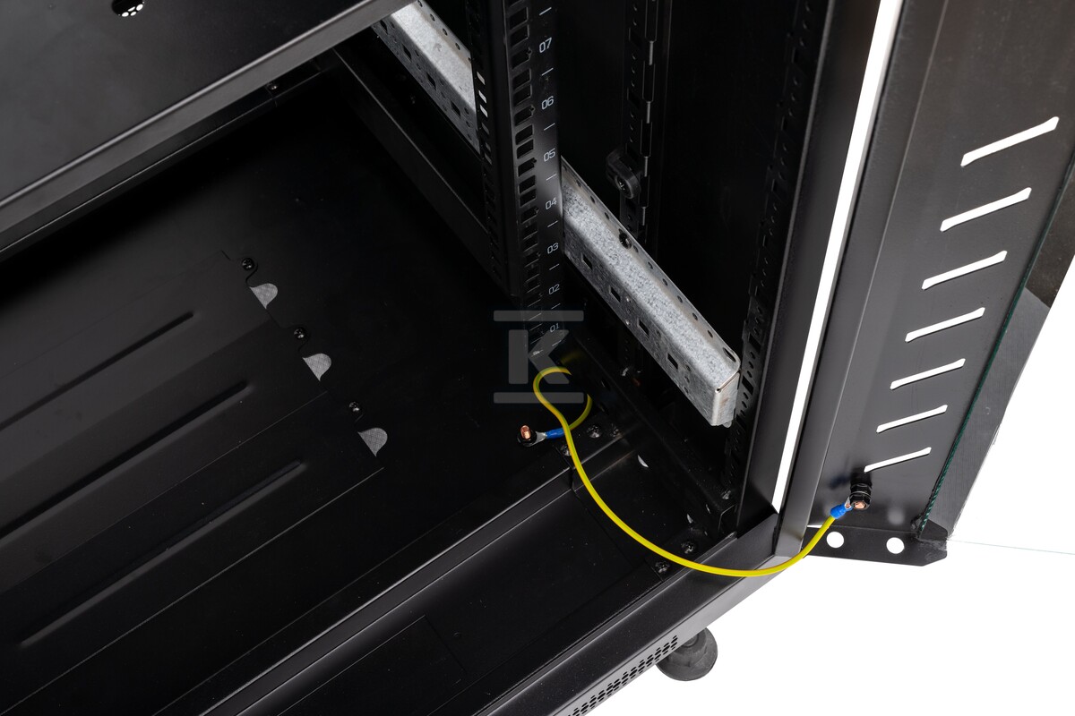 Шафа RACK 19" напольна 42U 600x600 - INL-RS-42U-6060-S-C