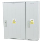 Obudowa termoutwardzalna lakierowana SSTN 80X84/2L - montaż aparatów, daszek skośny, cięgna metalowe