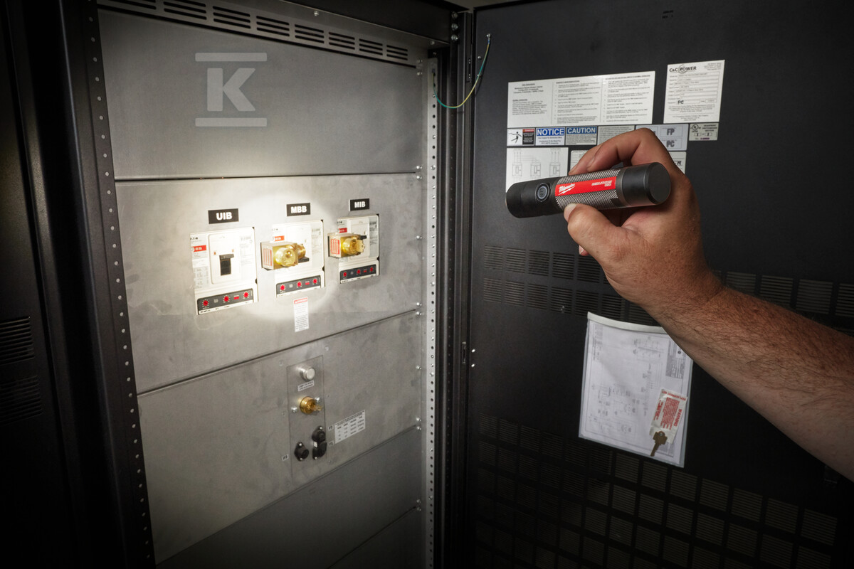Latarka kieszonkowa USB L4 FMLED 800lm - 4933479770