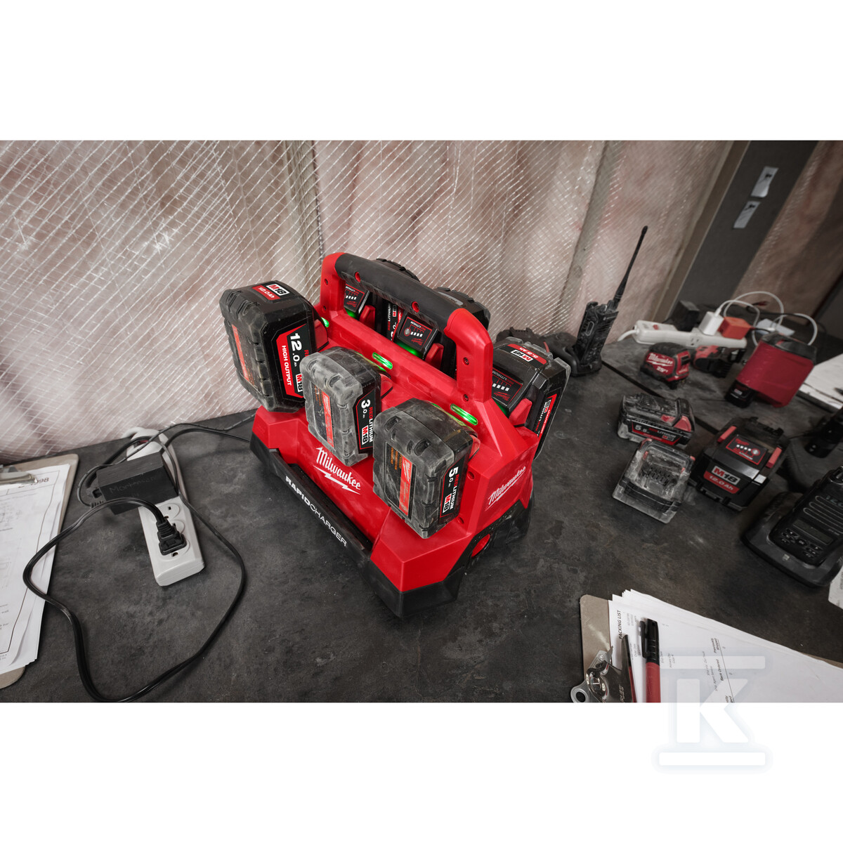 Ładowarka slotowa M18PC6 6 PACKOUT - 4932480162