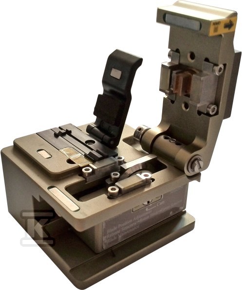 Type E optical fiber cutter - NI031