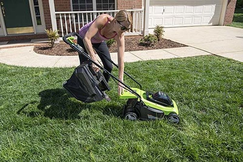 Kosiarka 33 Cm Greenworks Gd24Lm33K4 - GR2516107UB