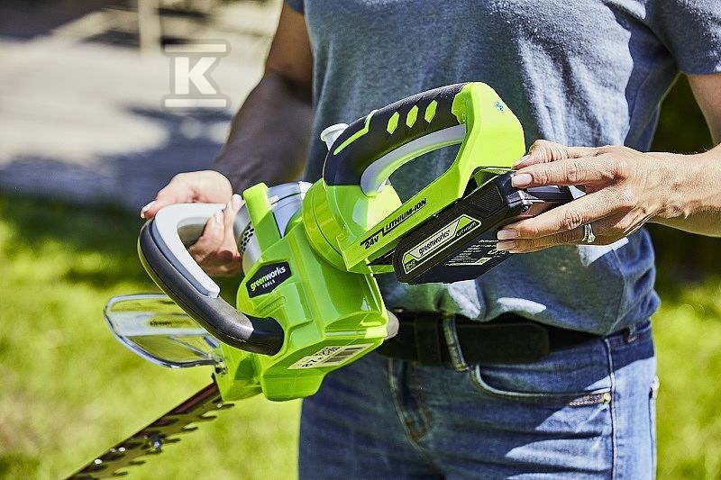 Greenworks G24Ht57 24V Hedge Trimmer - GR2200107