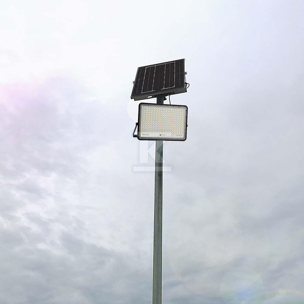Naświetlacz LED solarny V-TAC 30W pilot - 7829