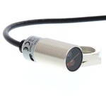 Czujnik fotoelektryczny, lufa gwintowana M18, metalowa, czerwona dioda LED, tłumienie tła, 100 mm, PNP, światło-wł/ciemno-wł, kabel 2 m, E3FB-LP11 2M
