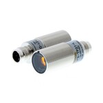 Czujnik fotoelektryczny, lufa gwintowana M18, metalowa, czerwona dioda LED, przezwiatowy, 20 m, PNP, światło-wł/ciemno-wł, złącze M12, E3FB-TP21