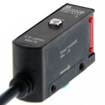 Czujnik fotoelektryczny,nadajnik przezświetleniowy,7 m,DC,3-przewodowy,PNP,poziomy,kabel 2 m,E3S-AT31-L 2M