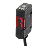 Czujnik fotoelektryczny,przezświetleniowy (tylko odbiornik),7 m,DC,NPN,pionowy,kabel 2 m,E3S-AT61-D