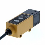 Czujnik fotoelektryczny,retrorefleksyjny,300 mm,DC,3-przewodowy,NPN,pionowy,kabel 2 m,E3S-RS30E42-30