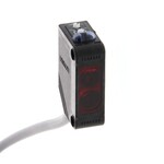 Czujnik fotoelektryczny,obudowa prostokątna,czerwona dioda LED,retrorefleksyjny,przezroczysty obiekt,2 m,NPN,światło-wł/ciemno-wł,kabel 0,5 m,E3Z-B62 0.5M