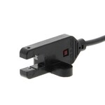 Czujnik mikrofotograficzny, cienki, szczelina 5 mm, kształt T, wskaźnik światła padającego włączony, D-włączony, PNP, kabel 2 m, EE-SX772P